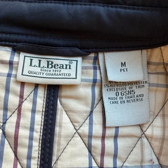 L.L. Bean Quilted Plaid Riding Jacket, Navy Black, Woman’s Medium - Picture 5 of 7